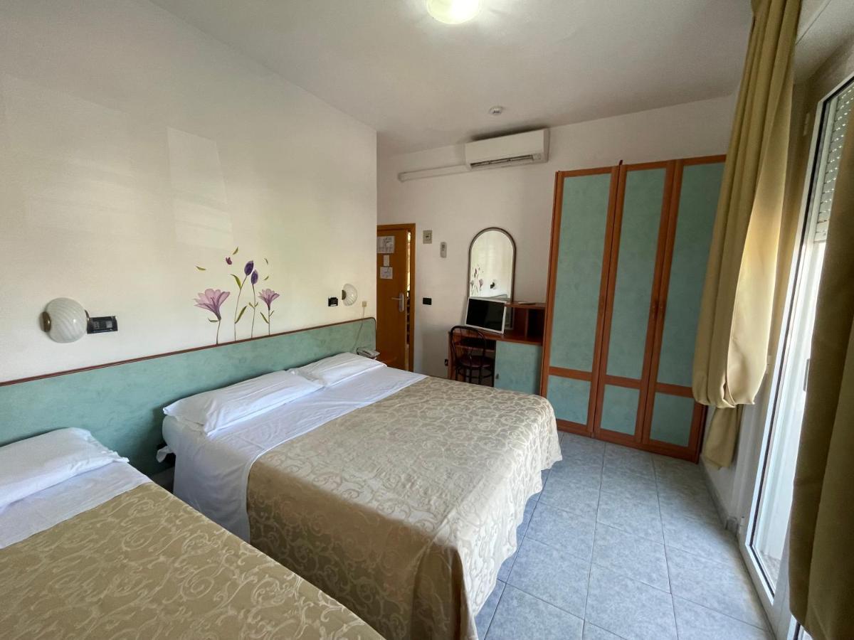 Hotel Marina Riccione Esterno foto