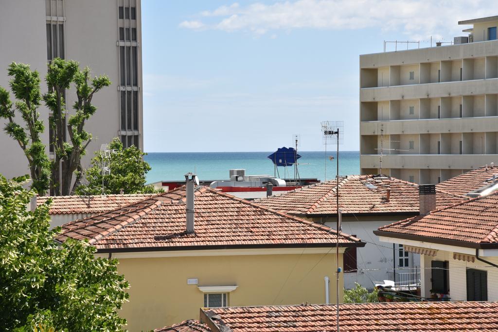 Hotel Marina Riccione Esterno foto