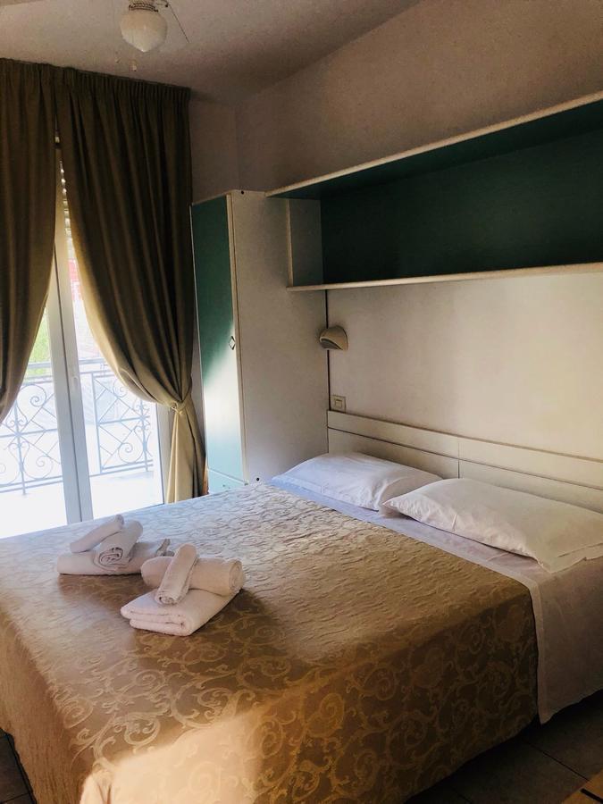 Hotel Marina Riccione Esterno foto