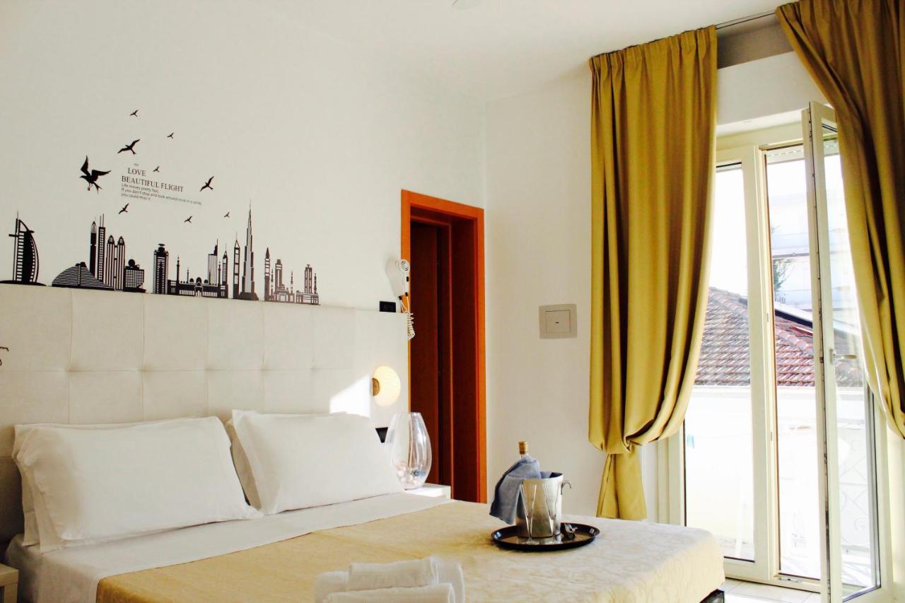 Hotel Marina Riccione Esterno foto